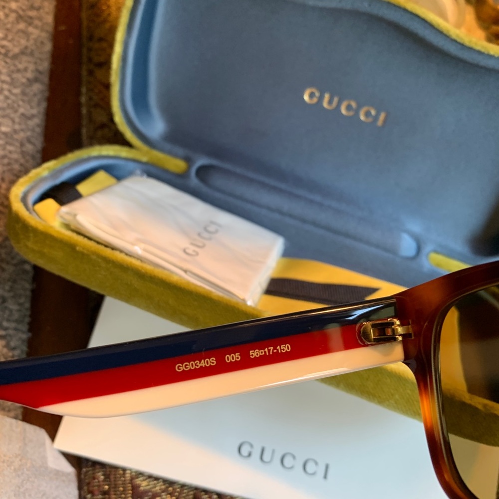 Authentic GUCCI 56 Rectangular Acetate logo UNISEX Sunglasses - Picture 7 of 14